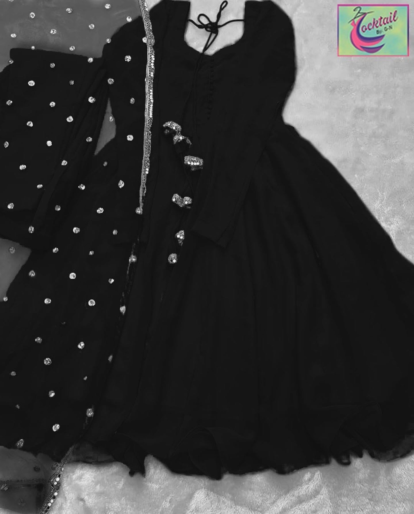 Chic V Neck Chiffon Maxi Set with Lace Dupatta (3PCs)