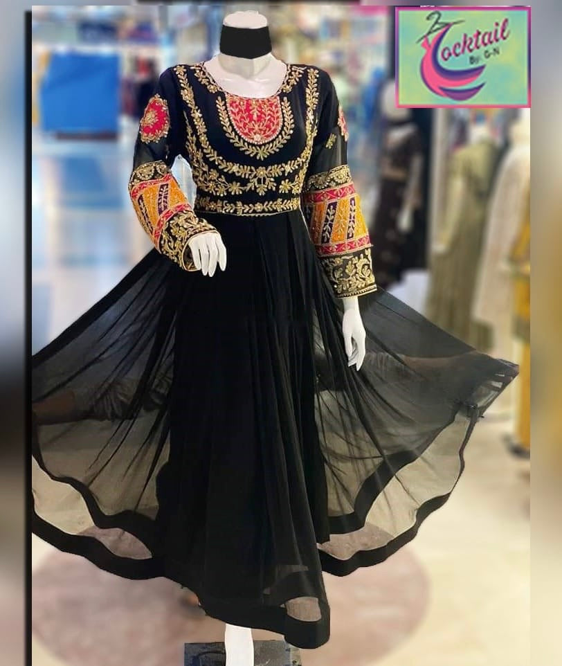 Heavy Maxi with Trouser 2ps
heavy Handwork,Stones work🪞 with Heavy Embroidery Sleeves 😍
