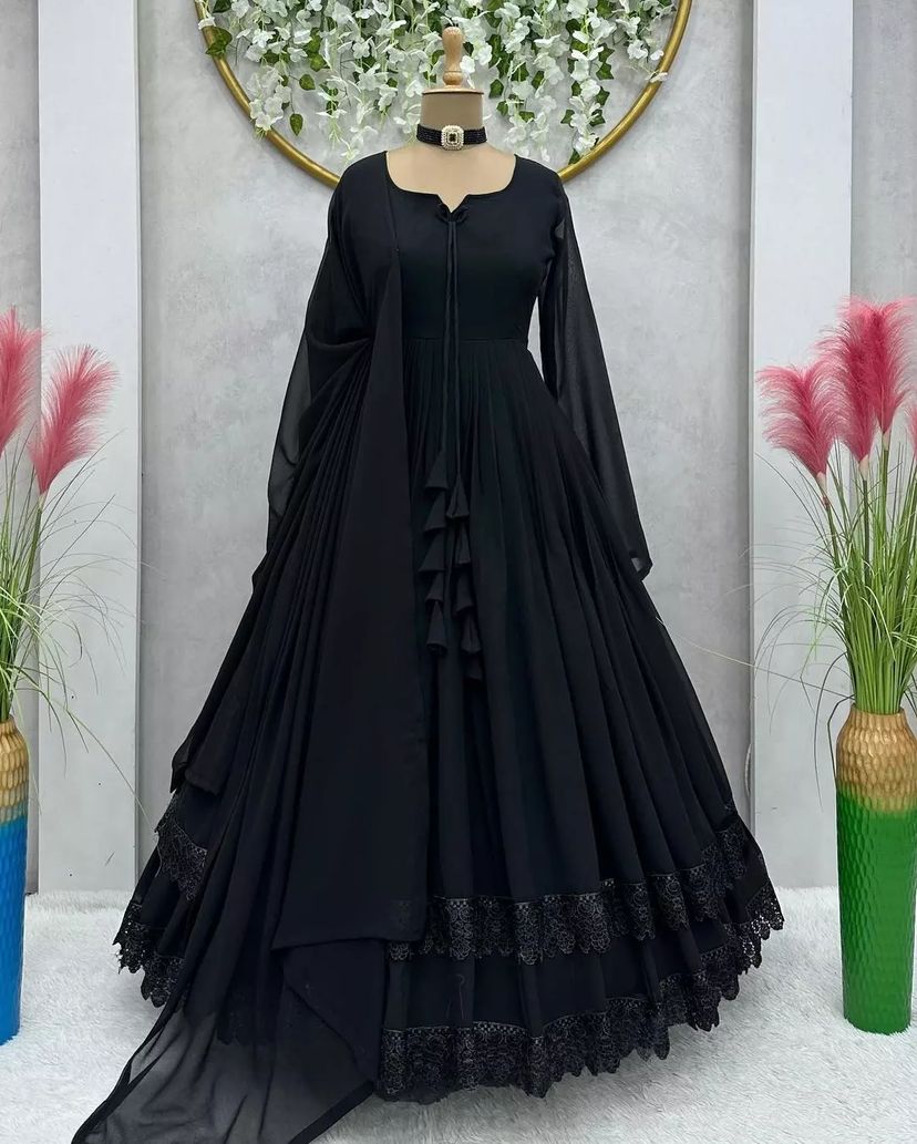 Graceful Lacework 3PCs Flare Maxi Set with Dupatta