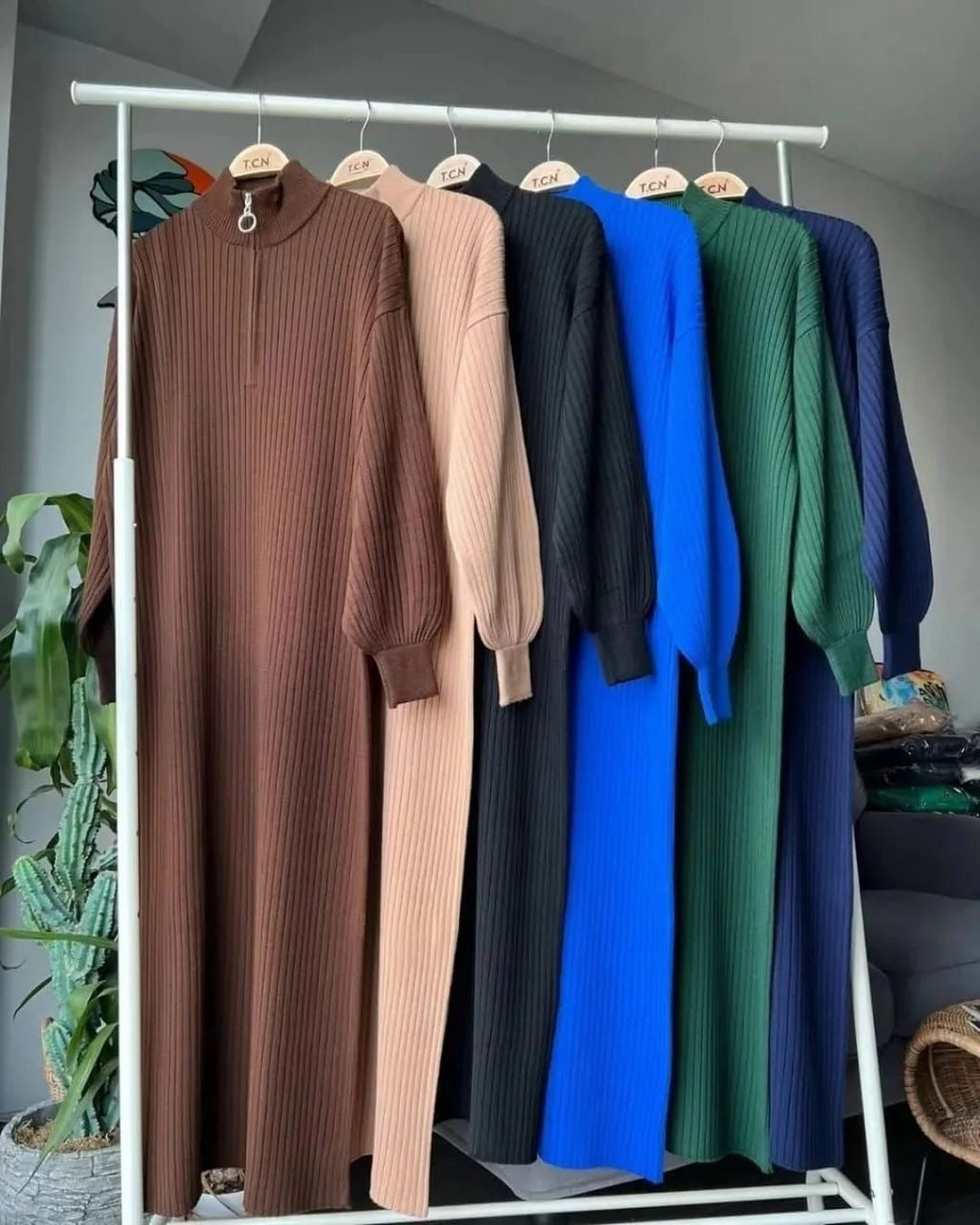 Zip Long Bodycone Dress 👗🦋