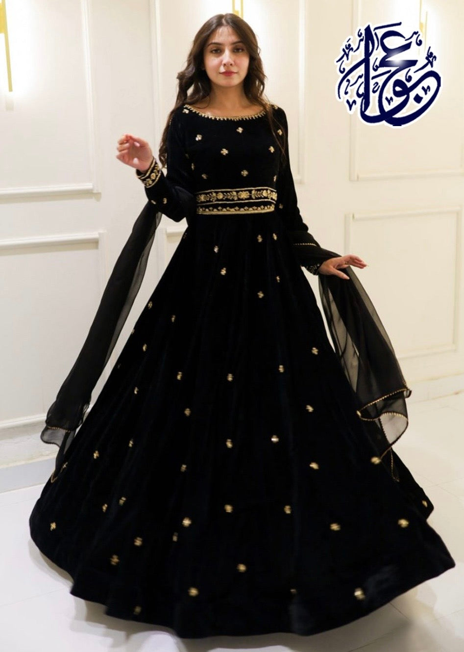 Neck,Sleeves Border Embroidered Top With Embroidered Skirt And Lace Work Dupatta Velvet 3Pcs 👗