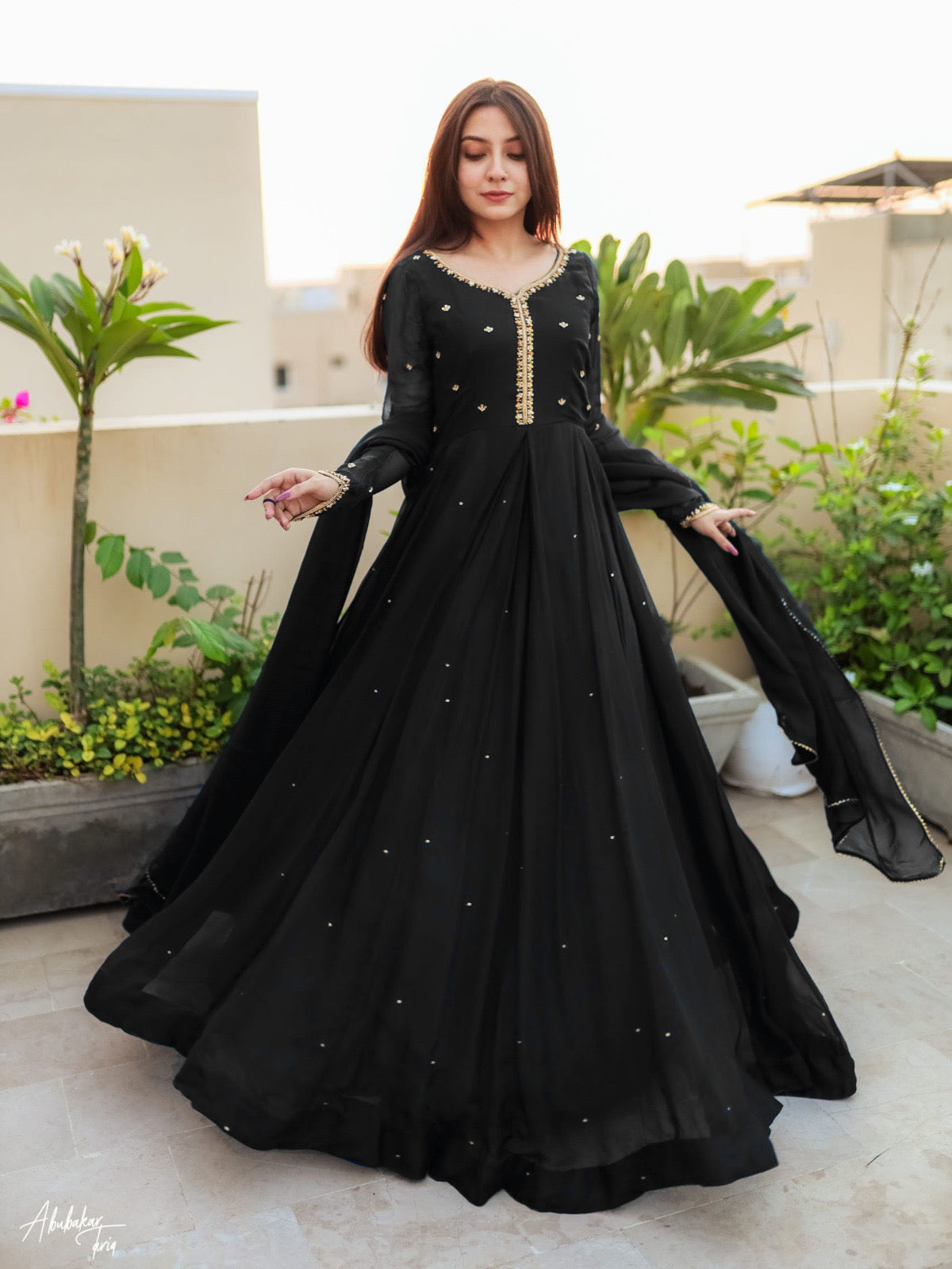 👗 Embroidered with Pearls Attached Long Maxi With Lace Work Chiffon Dupatta 3Pcs 😍