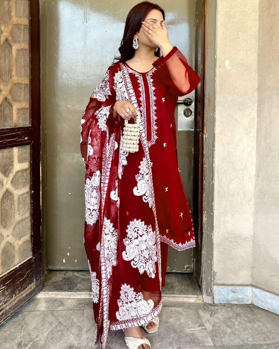 Heavy White Allover Embroidered Dupatta With Emb Shirt And Trouser 3Pcs ❤️❤️❤️