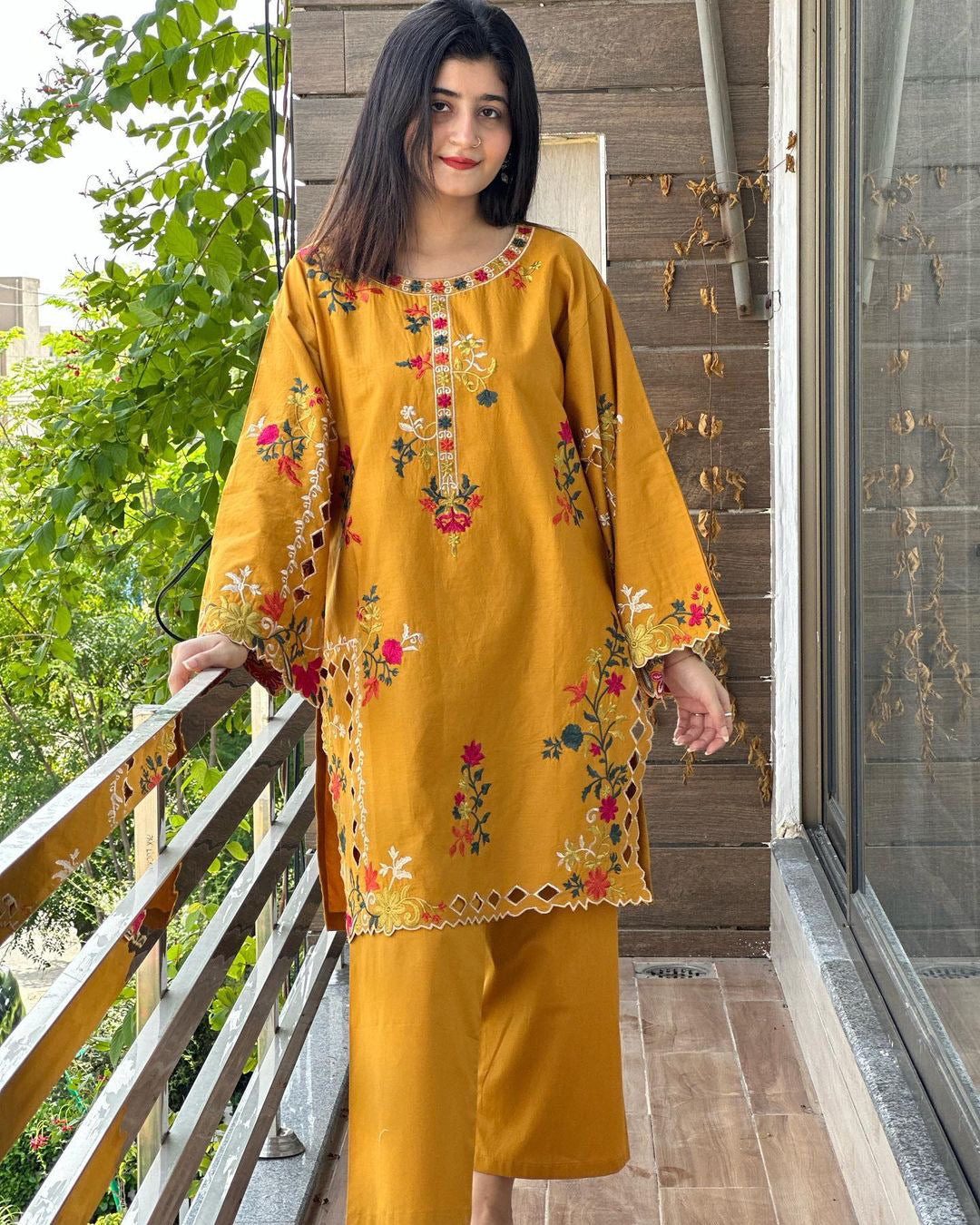 👗Multi Embroidered 2pc😍
