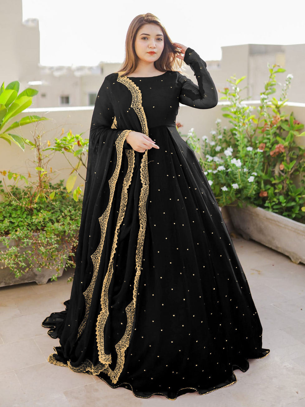 💕Pearls With Lace Work Long Flare Maxi with Embroidered and Pearls Dupatta and Trouser 3PCs ❤️