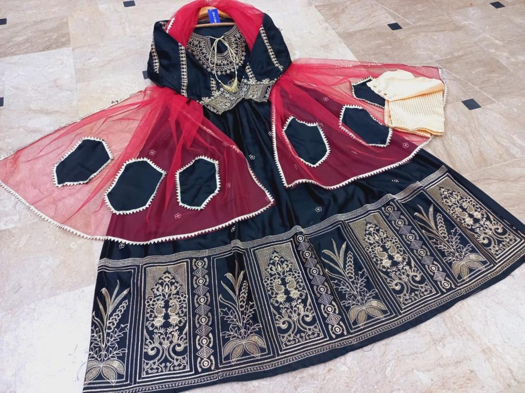 Neck,Border Heavy Embroidery With Two Colours Dupatta 3pcs 😍