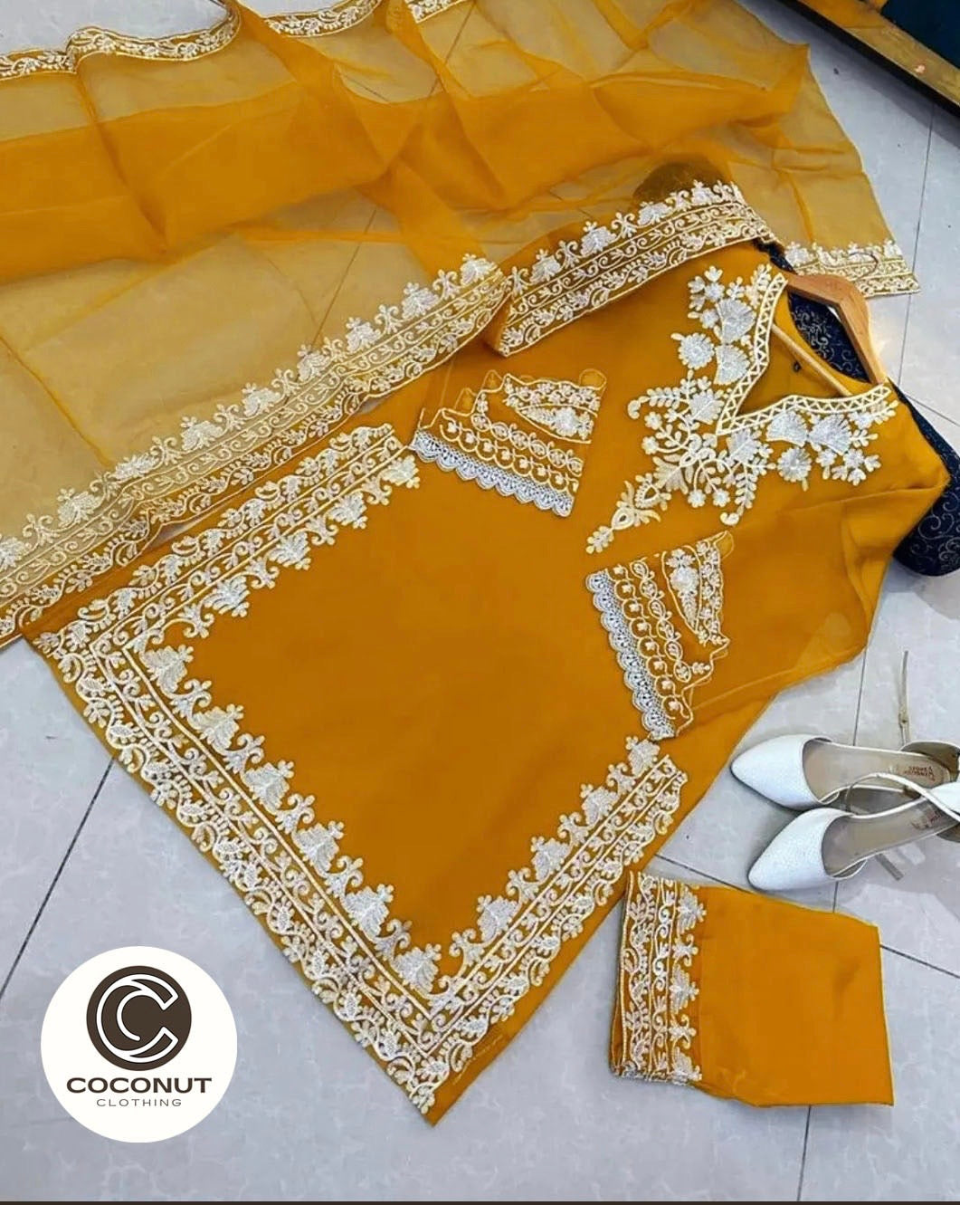 3 Pc Embroidered Elegant 🌸