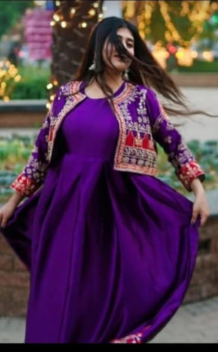 Embroidered Bunch Maxi With koti 😍