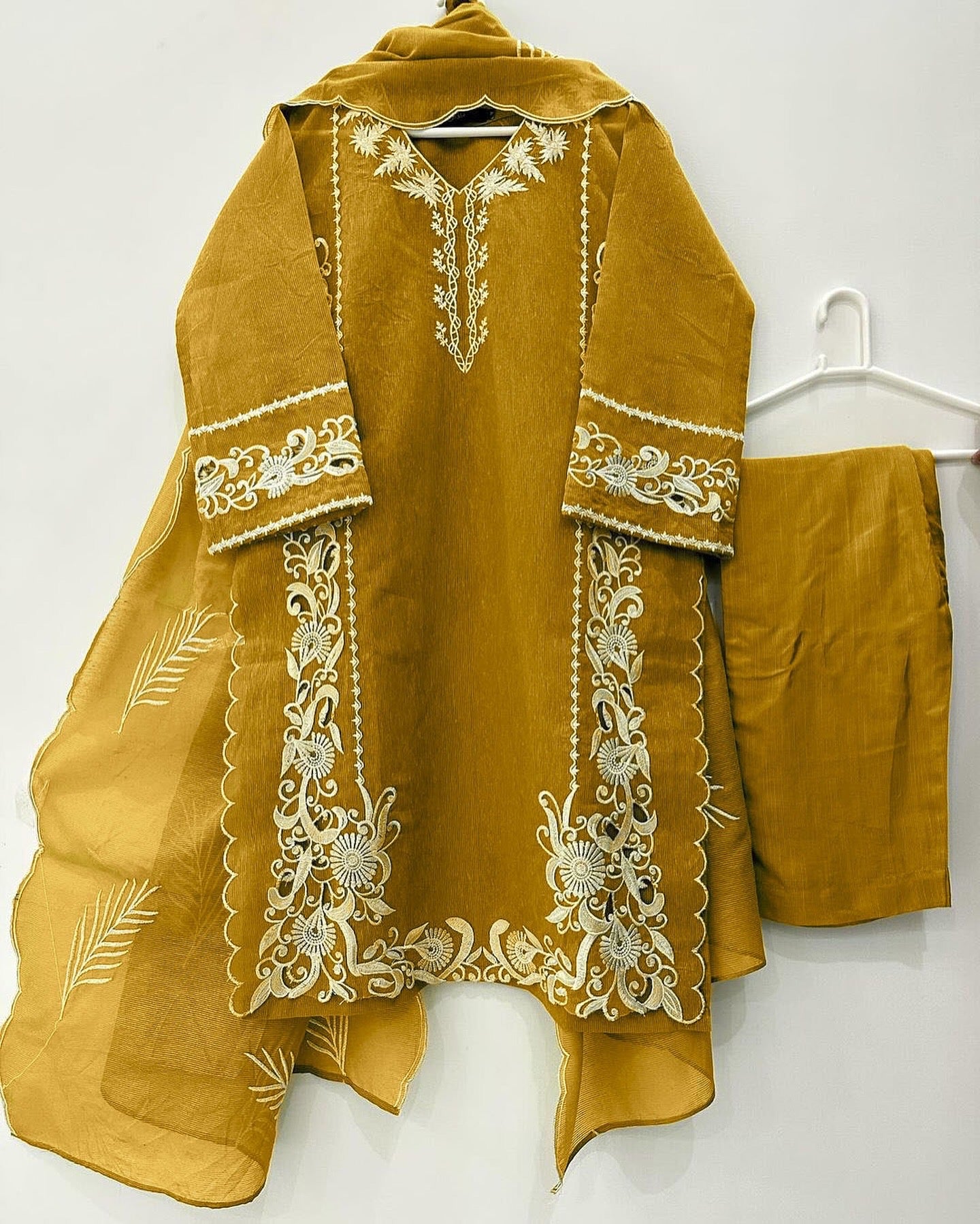 3 Pc Embroidered Beautiful Suit