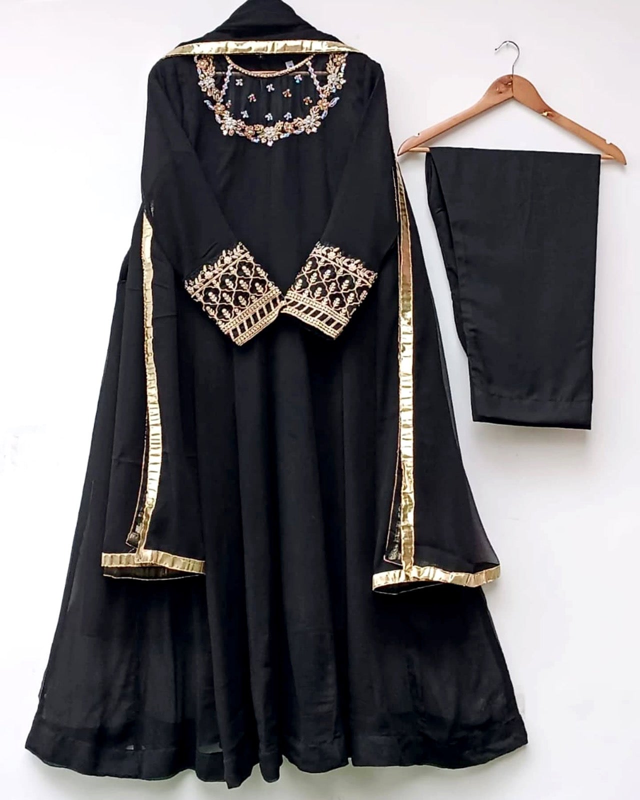 Elegant 3pc Handwork Maxi❤️