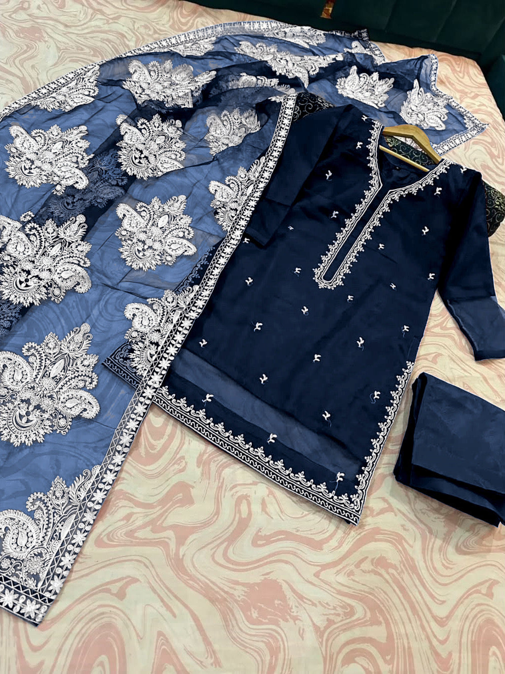 Heavy White Allover Embroidered Dupatta With Emb Shirt And Trouser 3Pcs ❤️❤️❤️