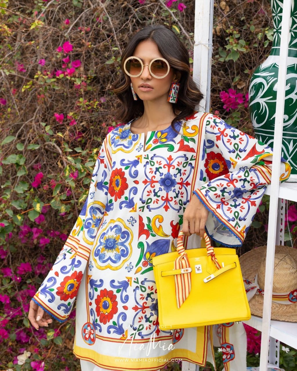 Stars VIBRANT FLORAL ETHNIC KURTI SET - MULTICOLOR