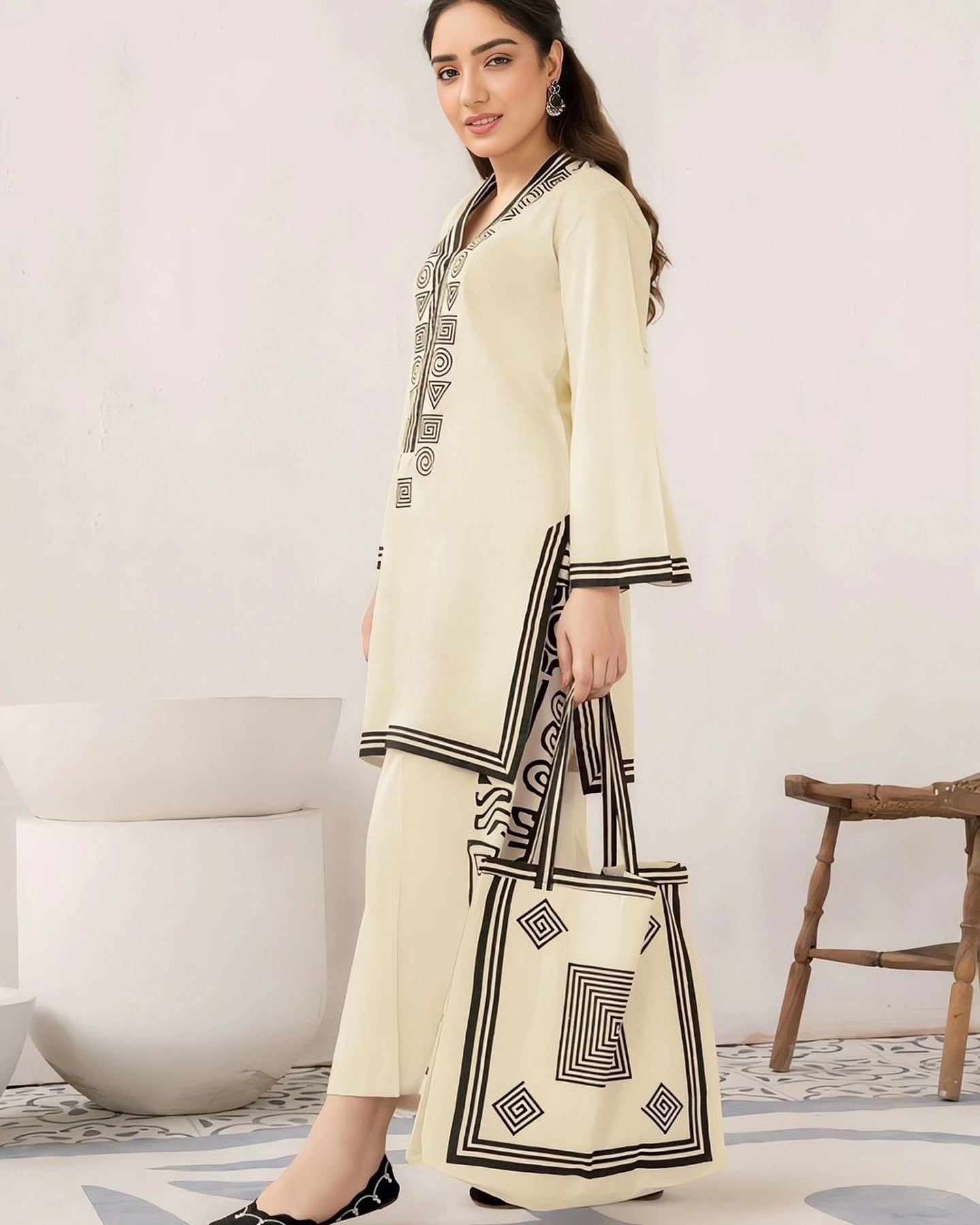 Trendy 3pc with Handbag 👜